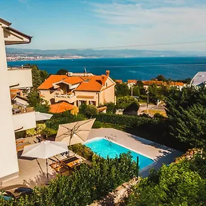 Pool Maurina Opatija With Sea View Ičići
