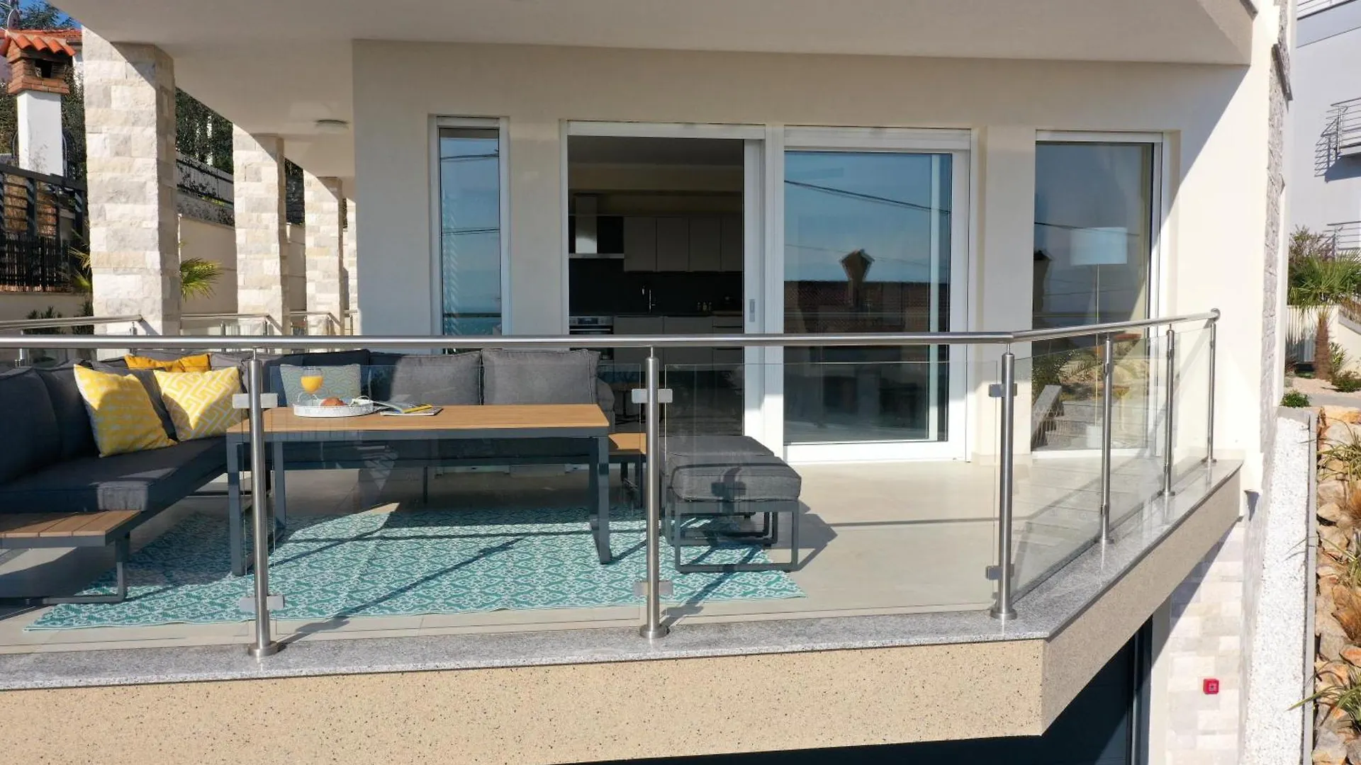 Villa Sunny Icici - Apartment Sea 0*,  Croatia
